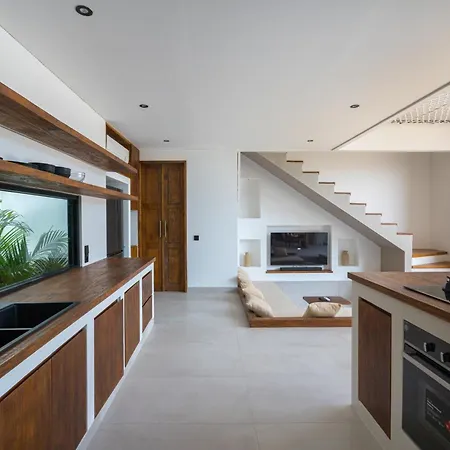 Villa Aruna - Nyang Nyang By Yolla Hospitality